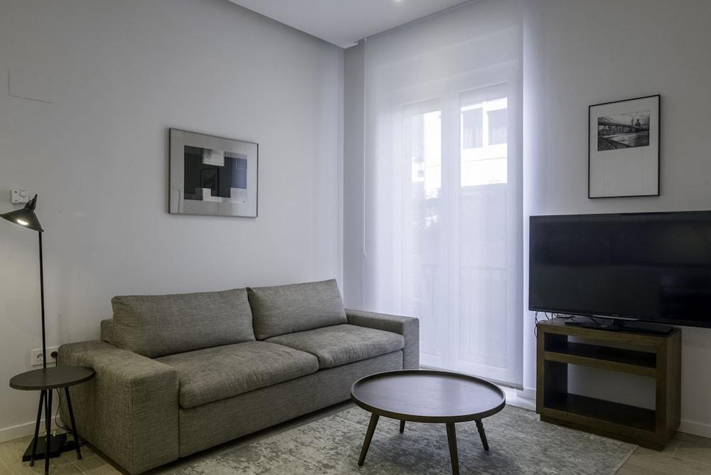SanSebastianForYou Kubo Apartment - Living Room