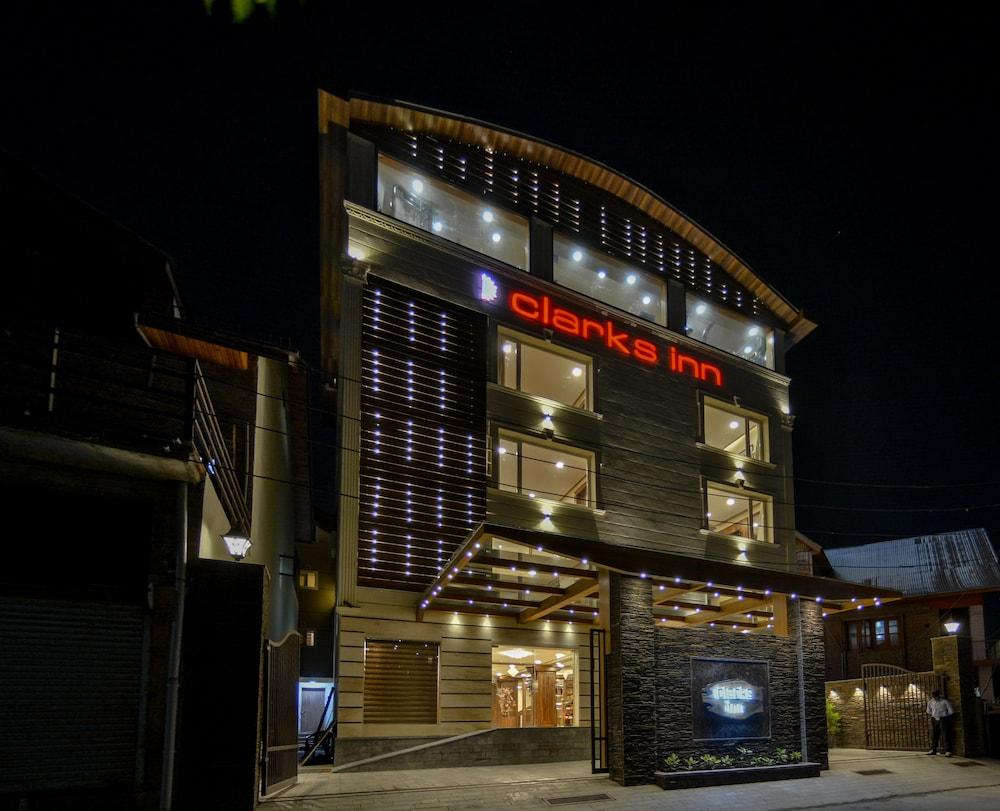 Clarks Inn Srinagar - Featured Image