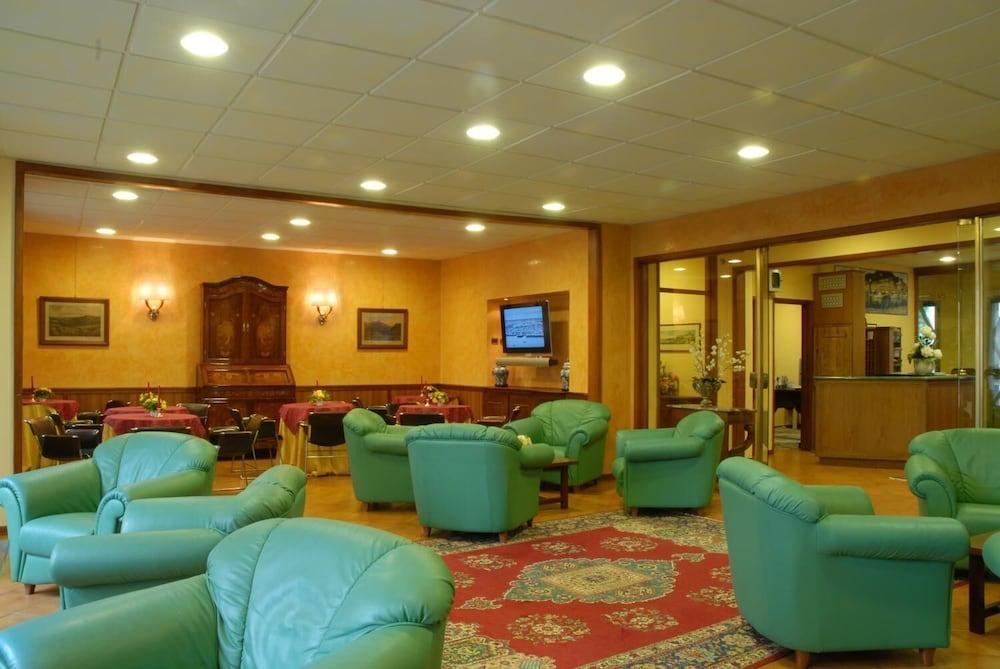 Hotel Mondial - Lobby