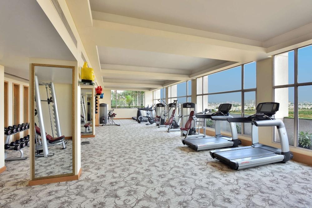 Radisson Blu Hotel Indore - Fitness Facility