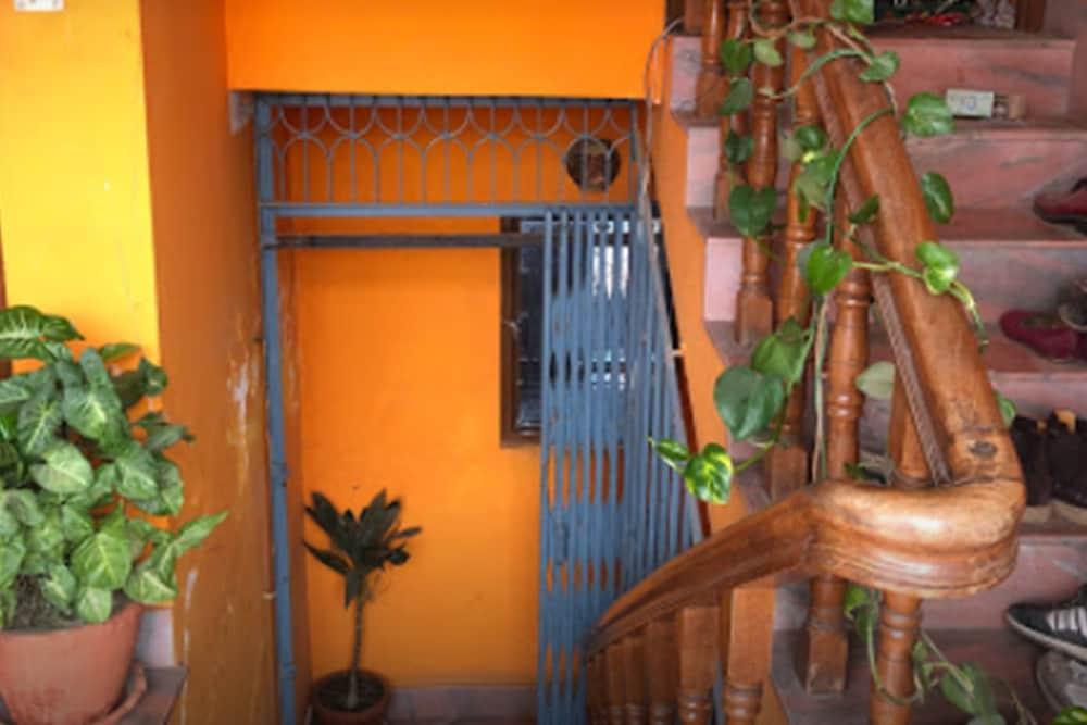 Bista Homestay - Staircase