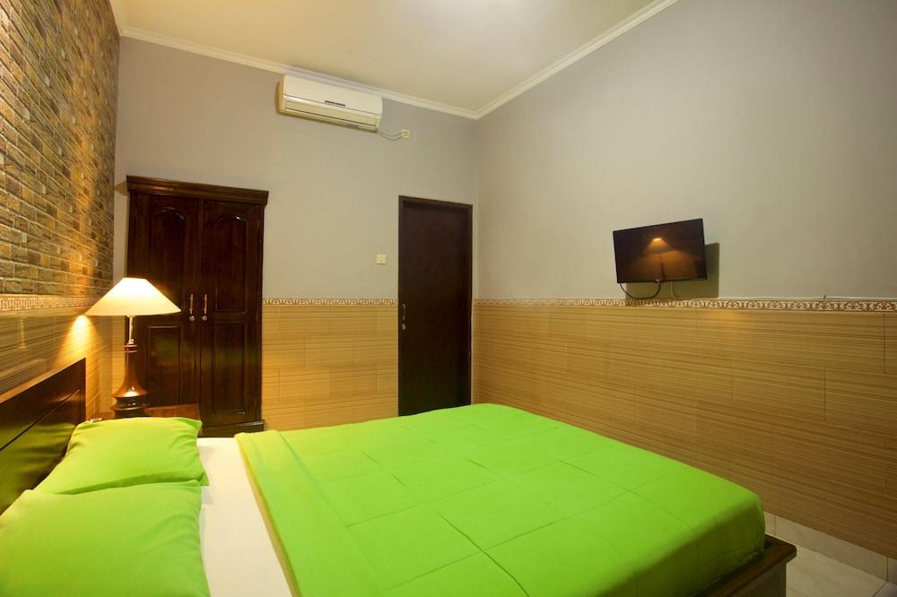 Budhas Guest House - Room