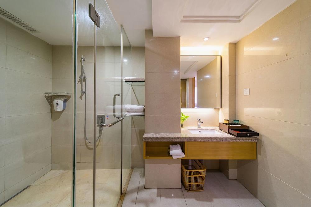 Hua Yu Min Fu Hotel - Zhuhai - Bathroom