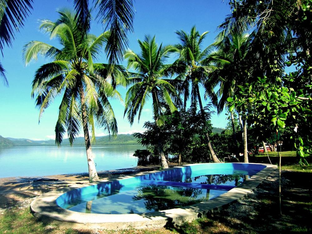 Majika's Island Resort - Outdoor Pool