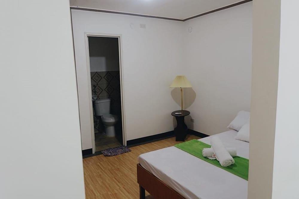 Cebuano Lodge - Room
