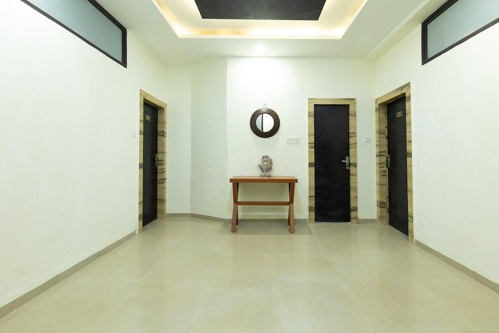 OYO 16546 Hotel Saurabh - Interior