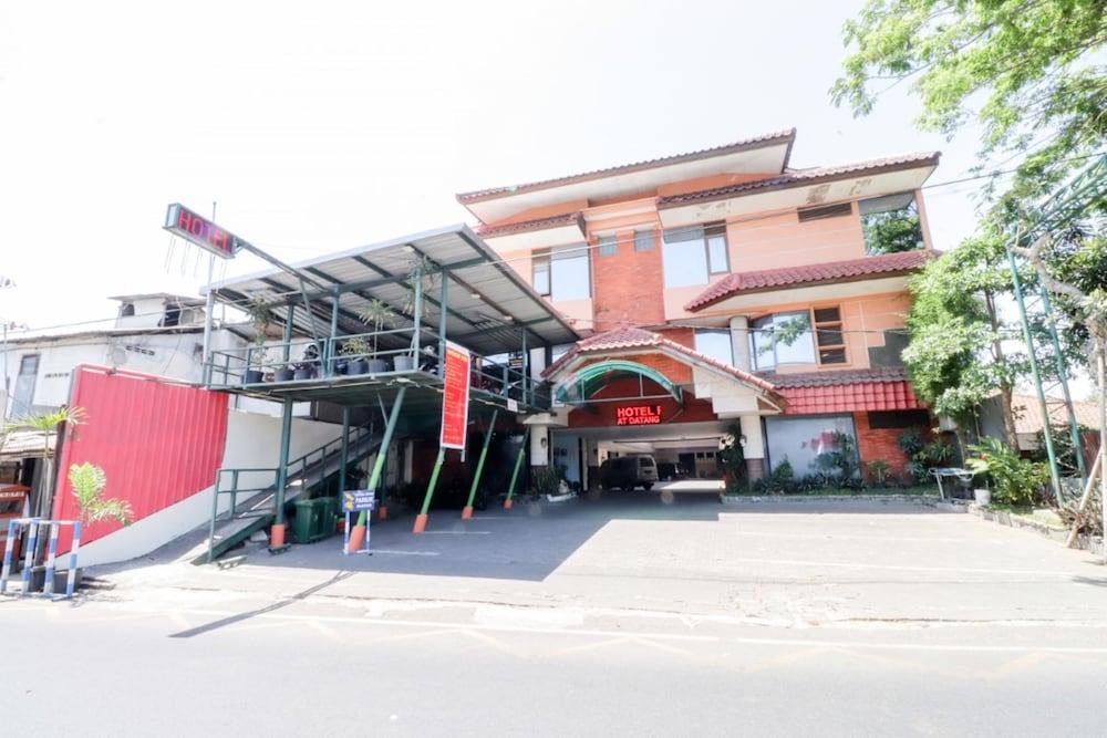 Hotel Pajajaran - Featured Image