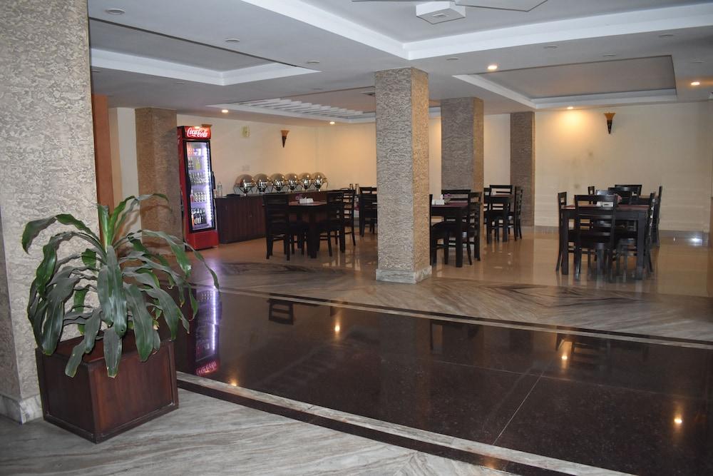 Hotel Hema - Interior