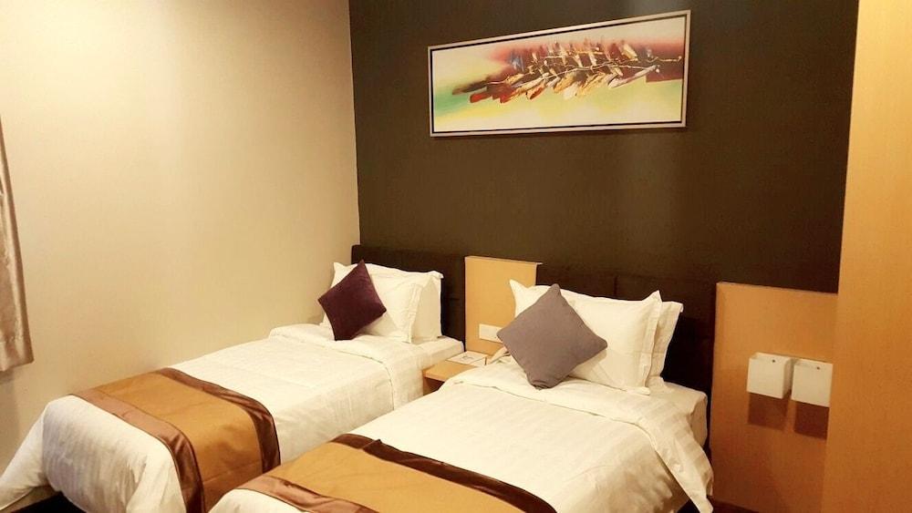 Q Bintang Hotel - Room