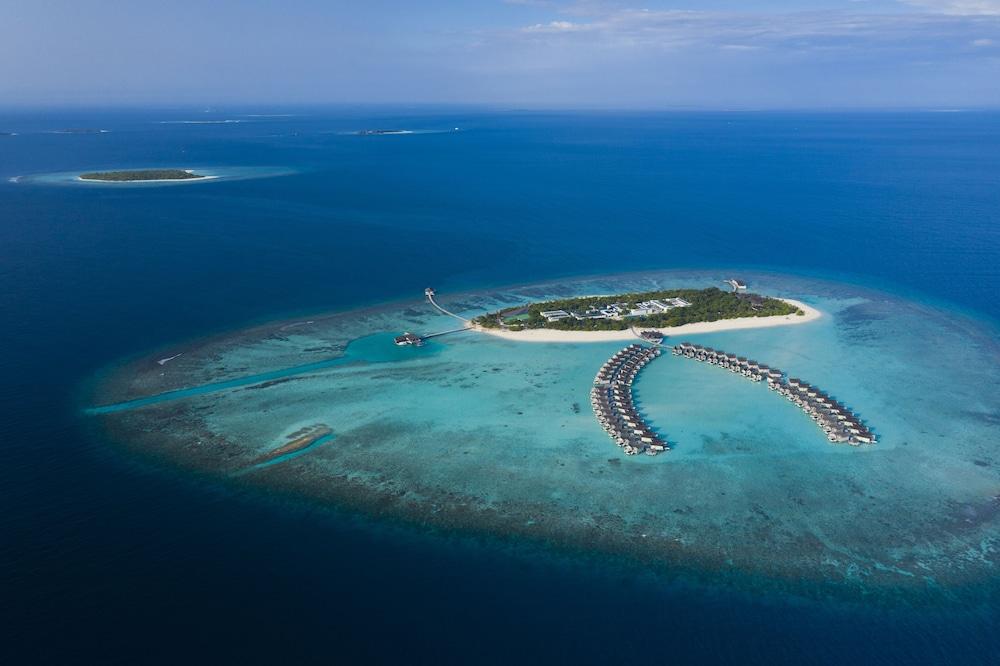 Mövenpick Resort Kuredhivaru Maldives - Exterior