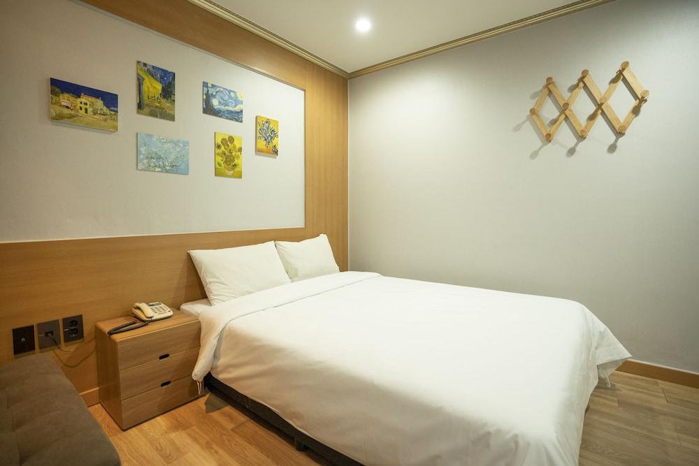 Jeju Stay - Room