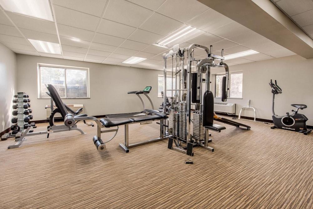 Quality Inn & Suites New Castle - Fitness Facility