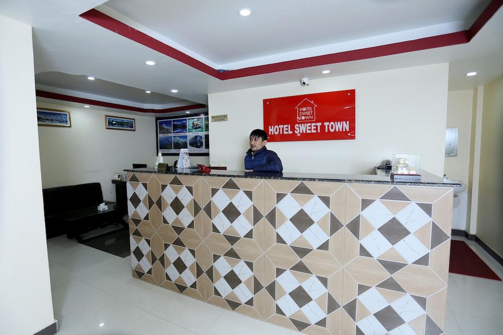 Hotel Sweet Town - Reception