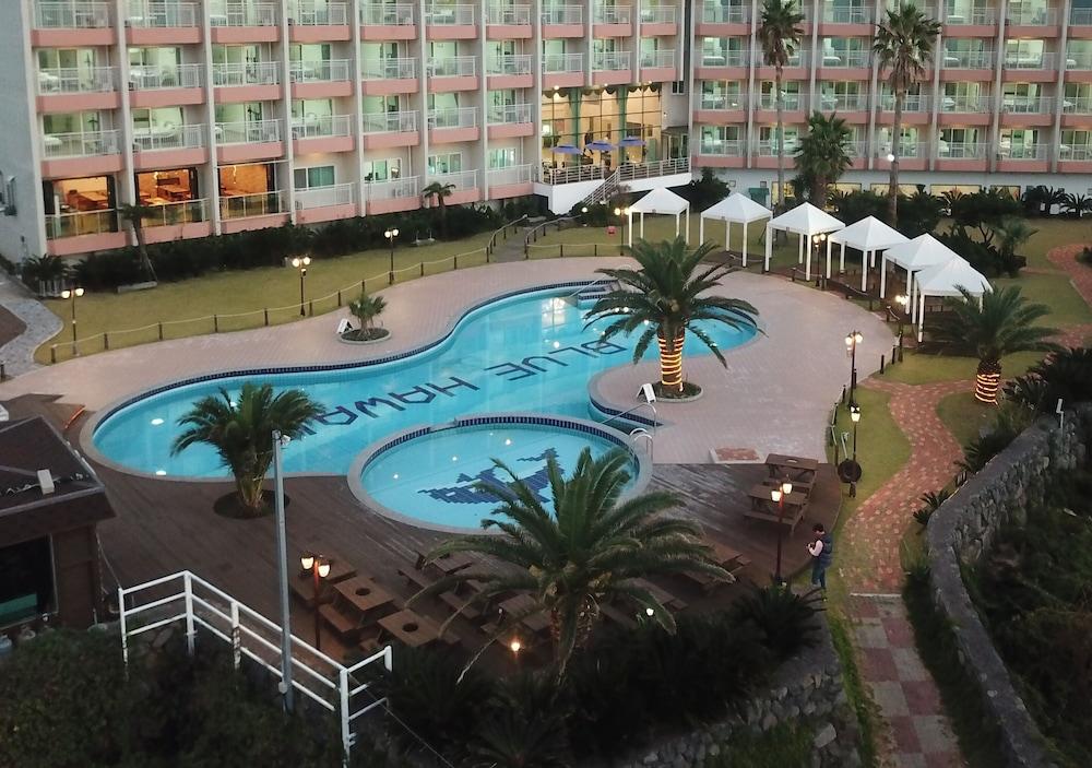 Blue Hawaii Hotel - Outdoor Pool