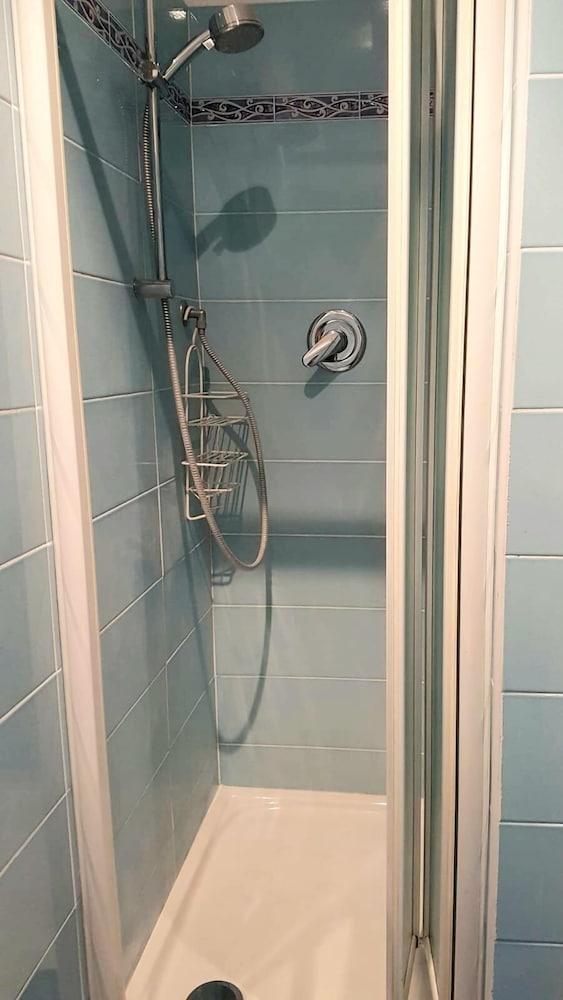 لا كاسا ديل بيسكاتوري - Bathroom Shower