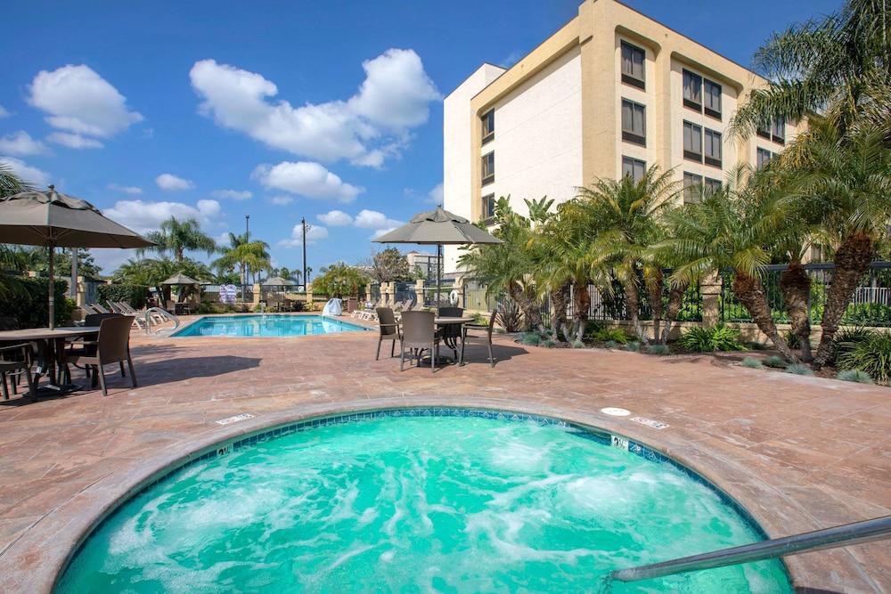 Comfort Inn Anaheim Resort - Pool