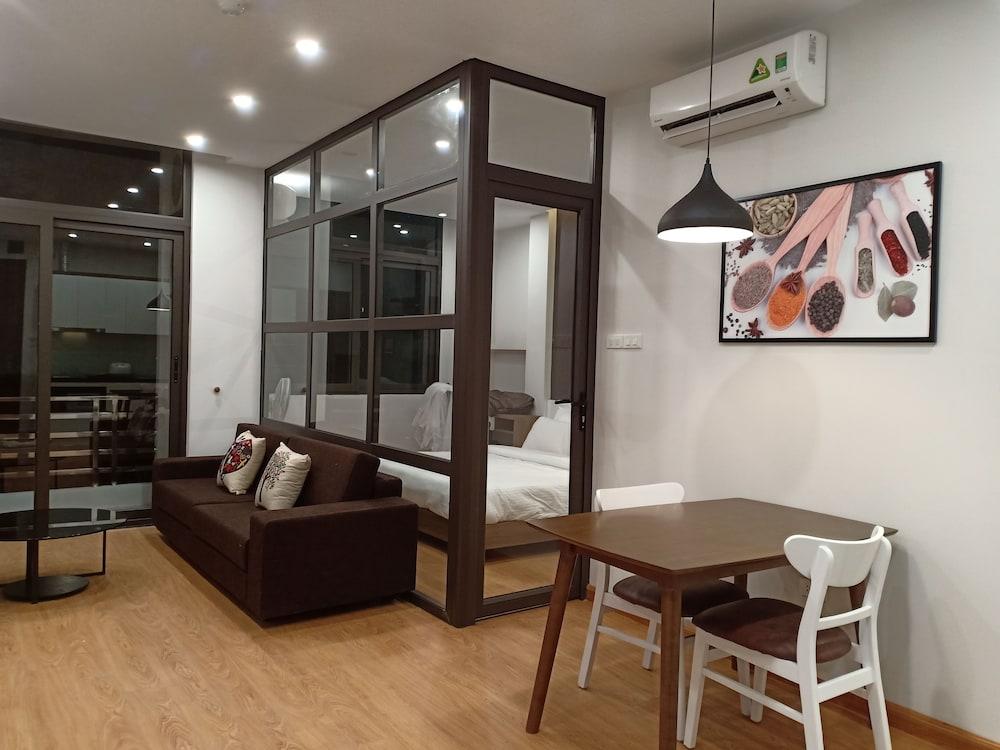 Minori Serviced Apartment - Living Room