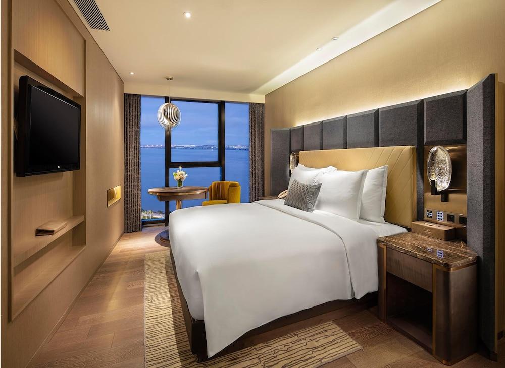 Grand Bay Hotel Zhuhai - Room