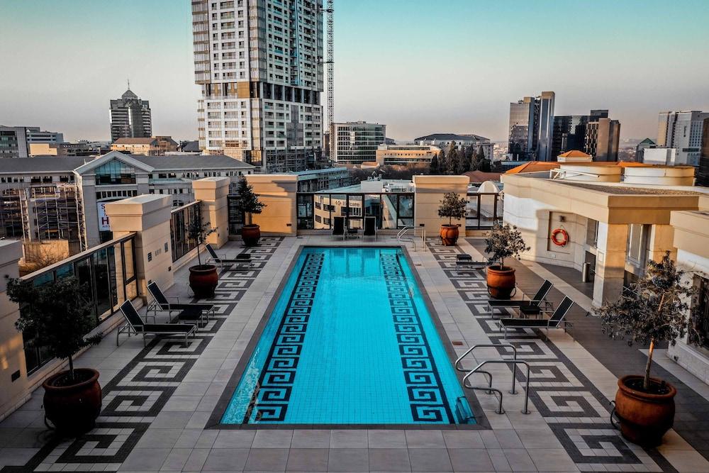 The Michelangelo Towers - Rooftop Pool