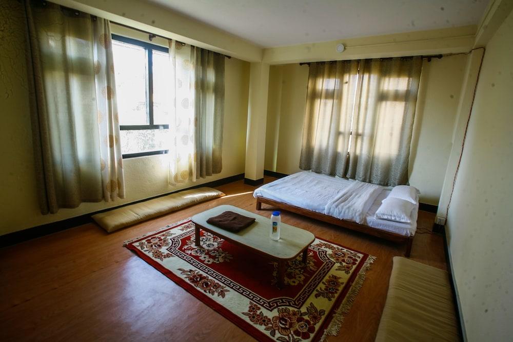 Shakya Residence - Room