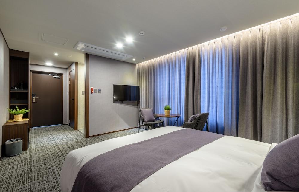Withstay Hotel - Room