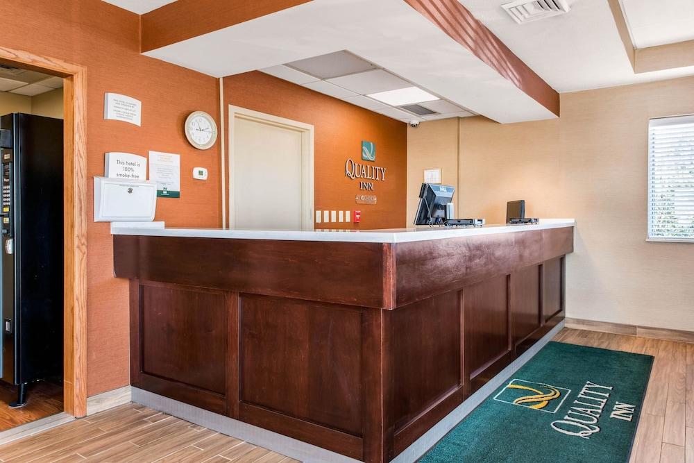 Quality Inn & Suites New Castle - Featured Image