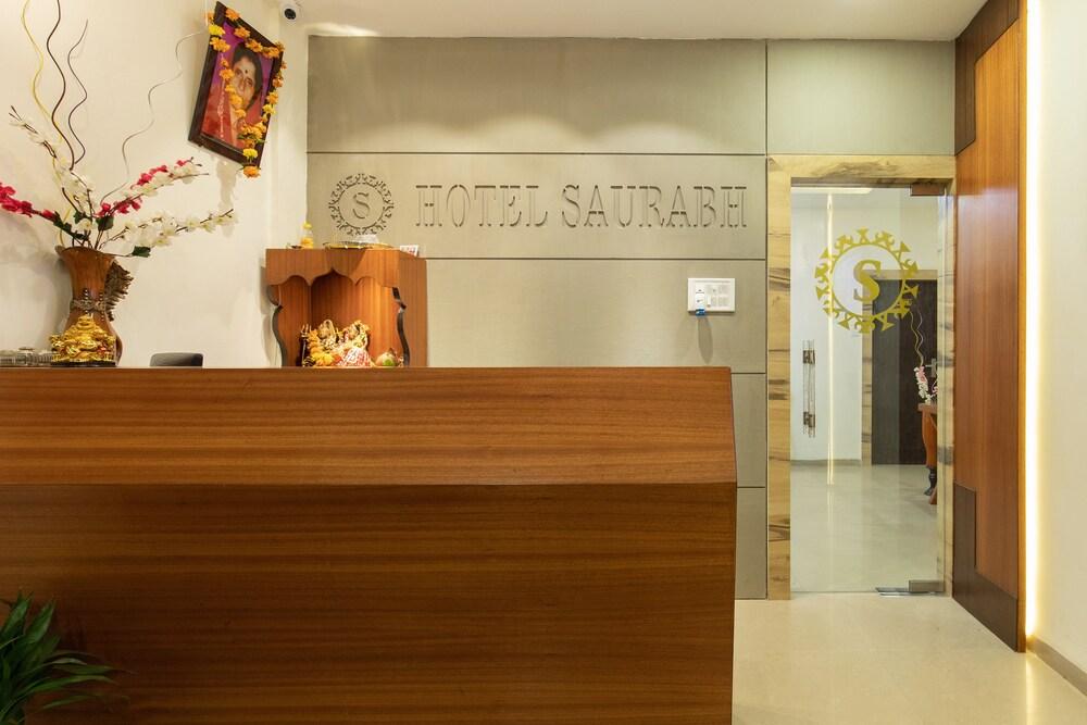 OYO 16546 Hotel Saurabh - Reception