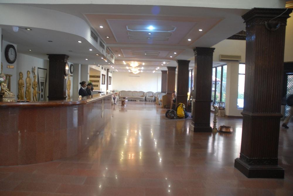 Vaishali Hotel - Lobby