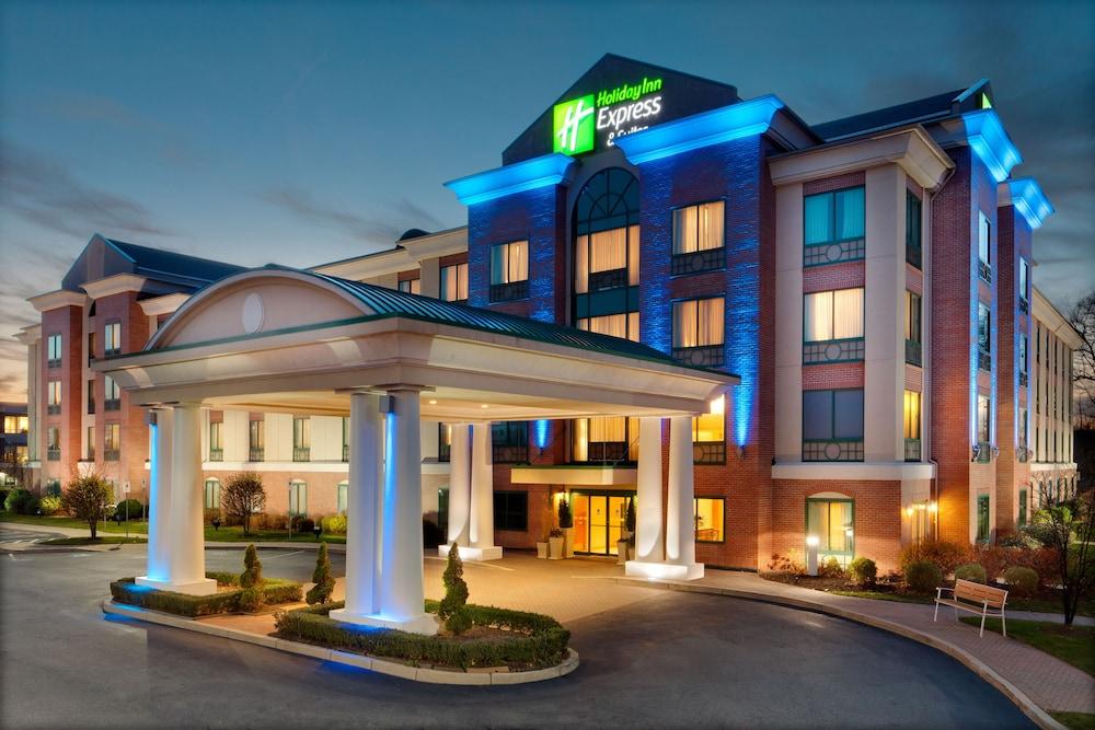 Holiday Inn Express Hotel & Suites Warwick-Providence (Arpt), an IHG Hotel - Exterior
