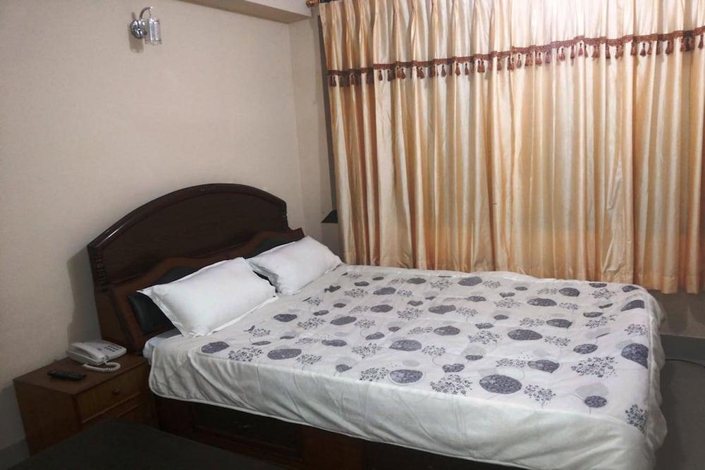 Mandakini Hotel - Room