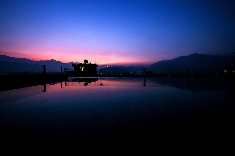 Beautiful Kathmandu Hotel - Rooftop Pool