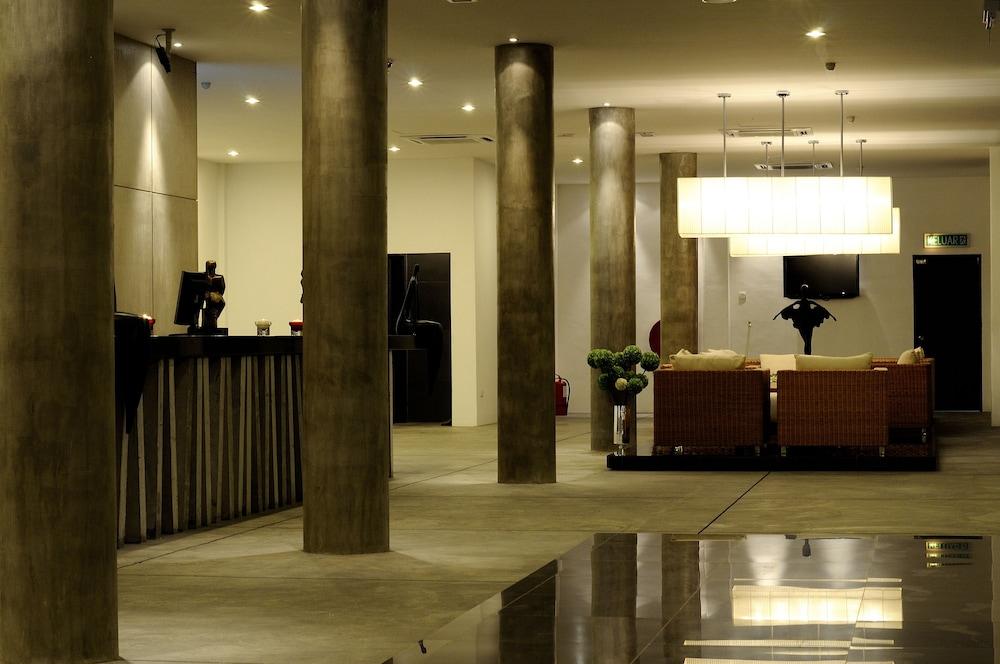 T+ Hotel Sungai Korok - Reception