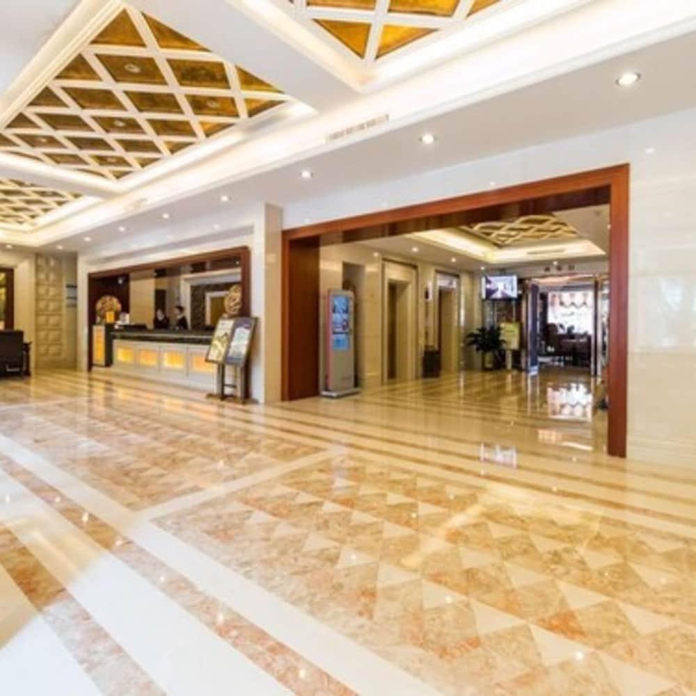 Zhuhai Guotai Hotel - Lobby