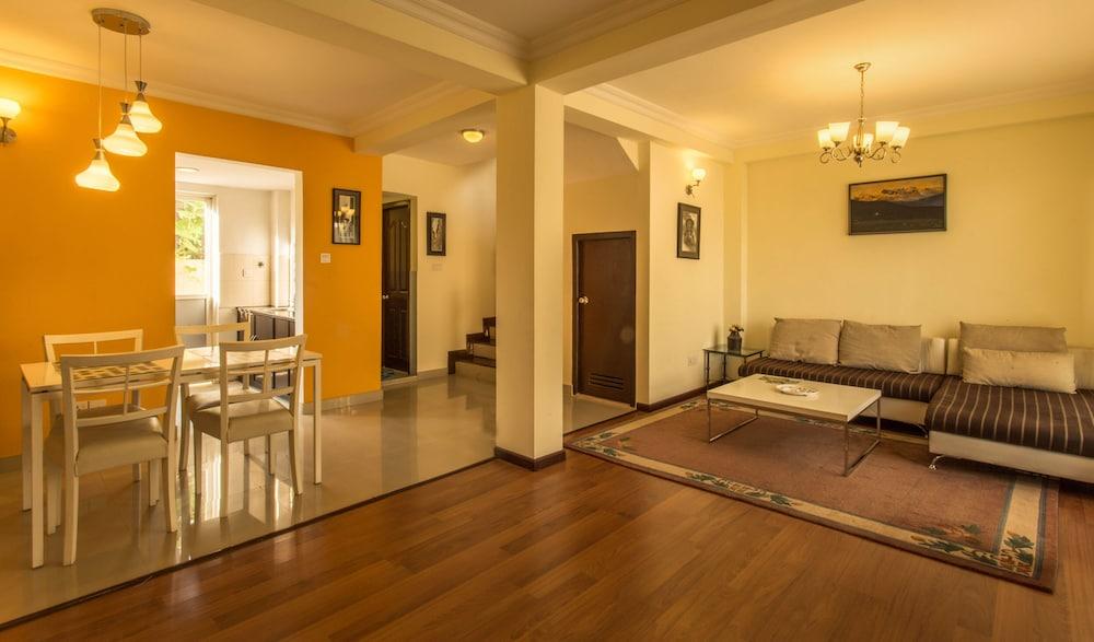 Swayambhu Hotels & Apartments - Ramkot  - Interior Entrance