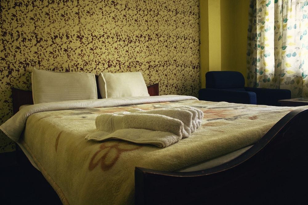 Hotel Ritu Mouria - Room
