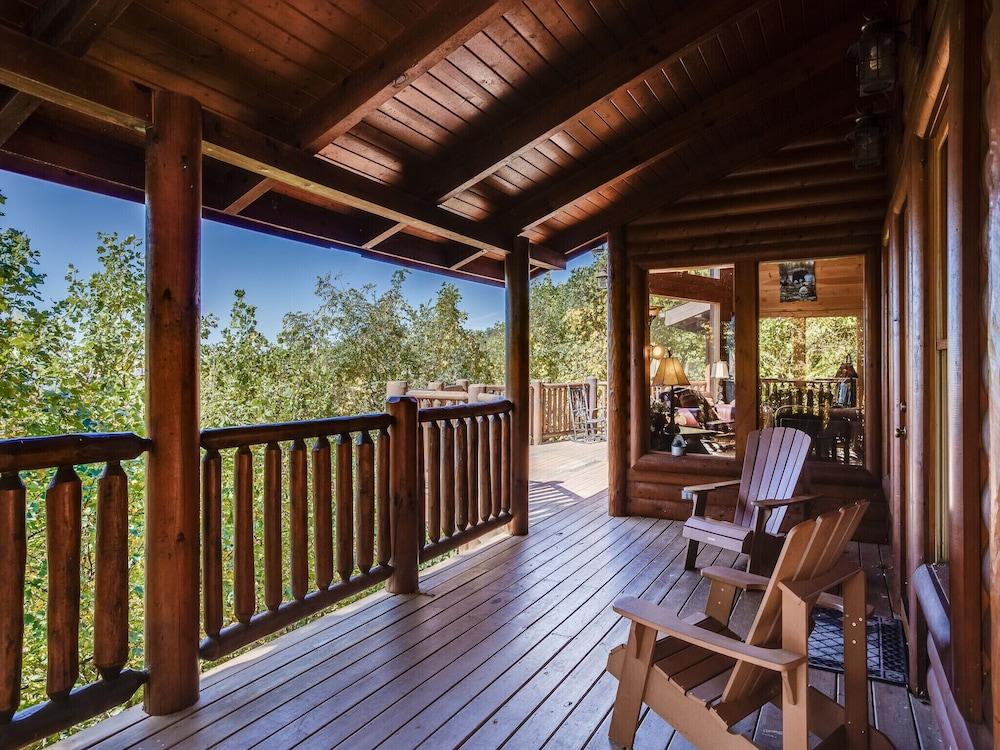 Big Bear Lodge by Jackson Mountain Homes - Balcony