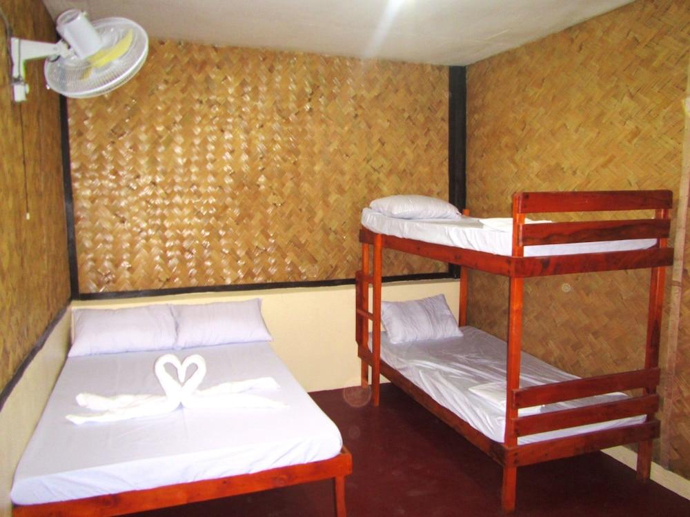 Coron Guapos Guesthouse - Featured Image