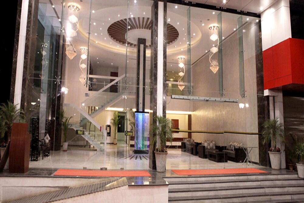 Hotel Mangal City - Interior