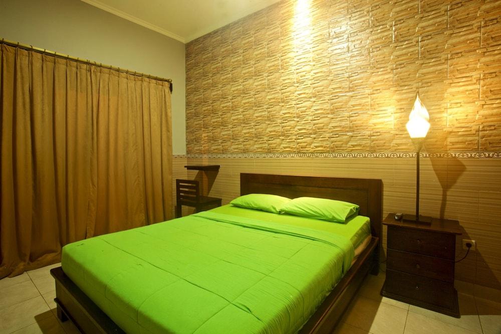 Budhas Guest House - Room