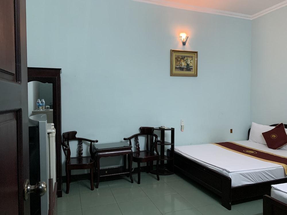 OYO 945 Hong Ngoc Hotel - Room