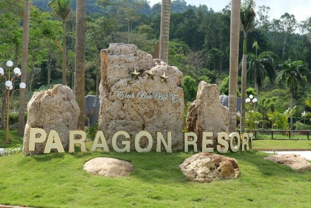 Paragon Resort - Exterior