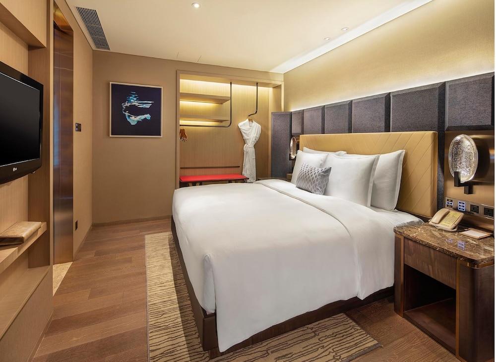 Grand Bay Hotel Zhuhai - Room