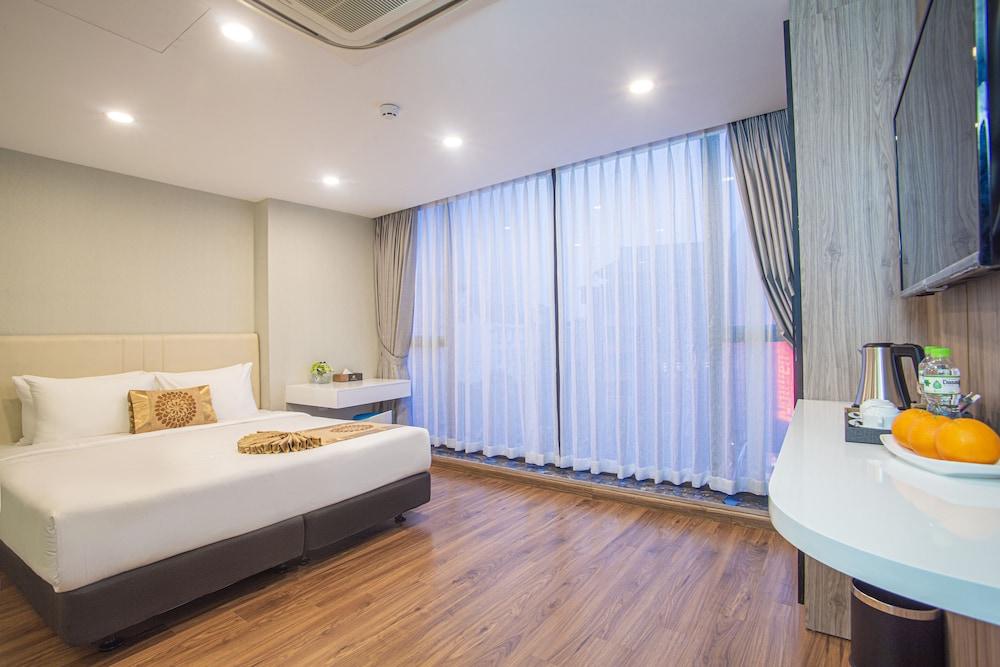 BridgeLakeside Hotel Hanoi - Room