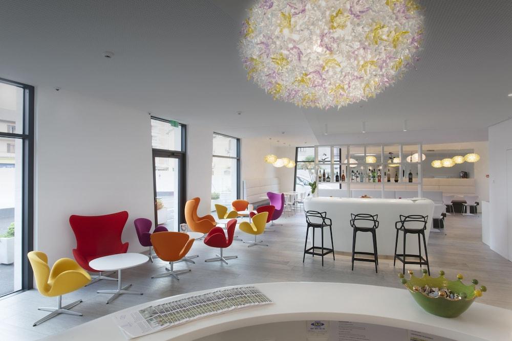 Hotel City Lugano, Design & Hospitality - Lobby Sitting Area