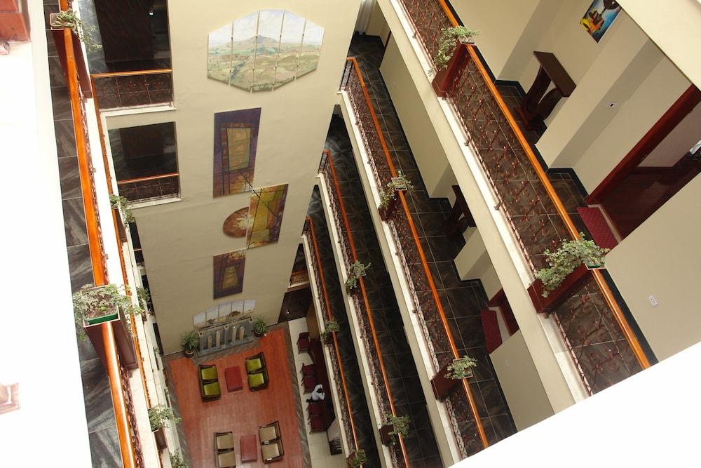 Foyat Hotel - Hotel Interior