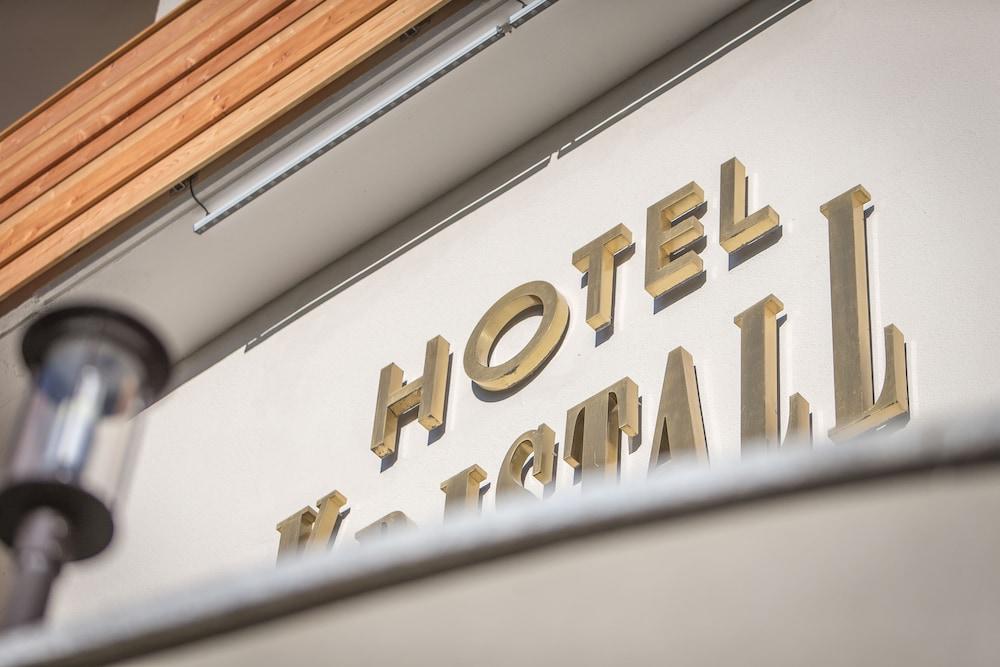 Kronplatz Resort Hotel Kristall - Exterior detail