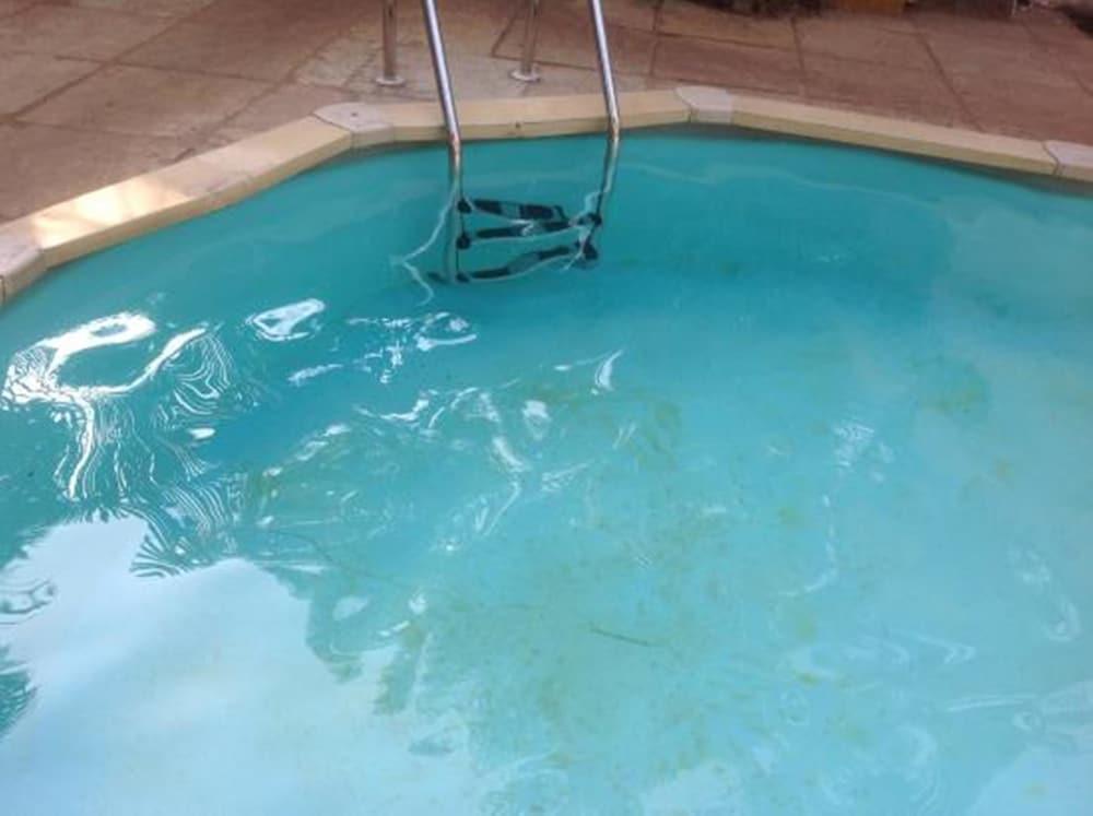 داون دا فيلدج - Outdoor Pool