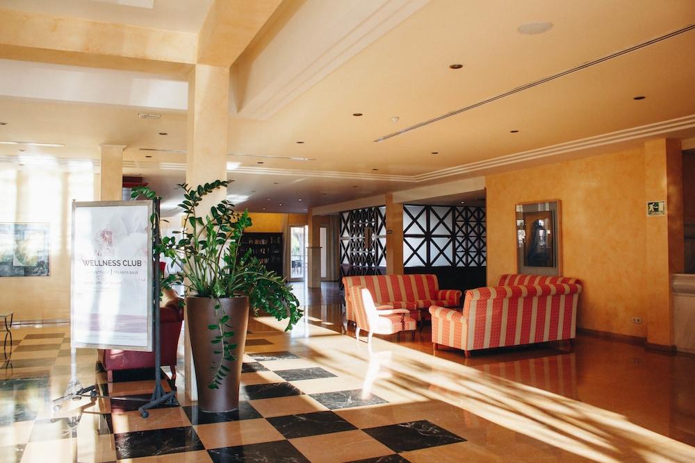 Hotel Alicante Golf - Interior Entrance