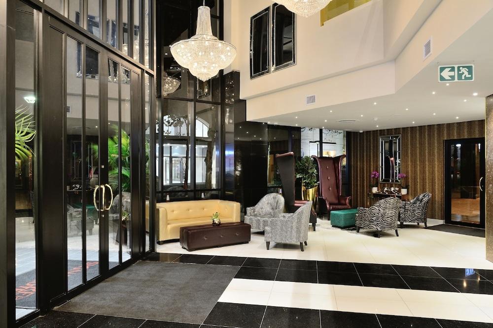 ONOMO Hotel Johannesburg Sandton - Interior Entrance