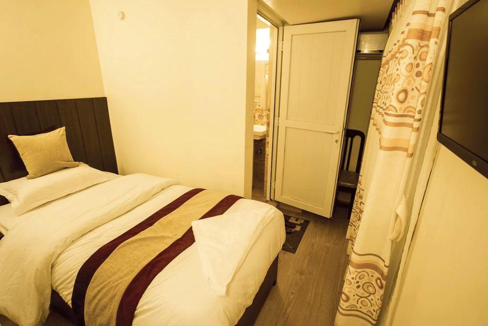 Kathmandu Merry Hotel  - Room